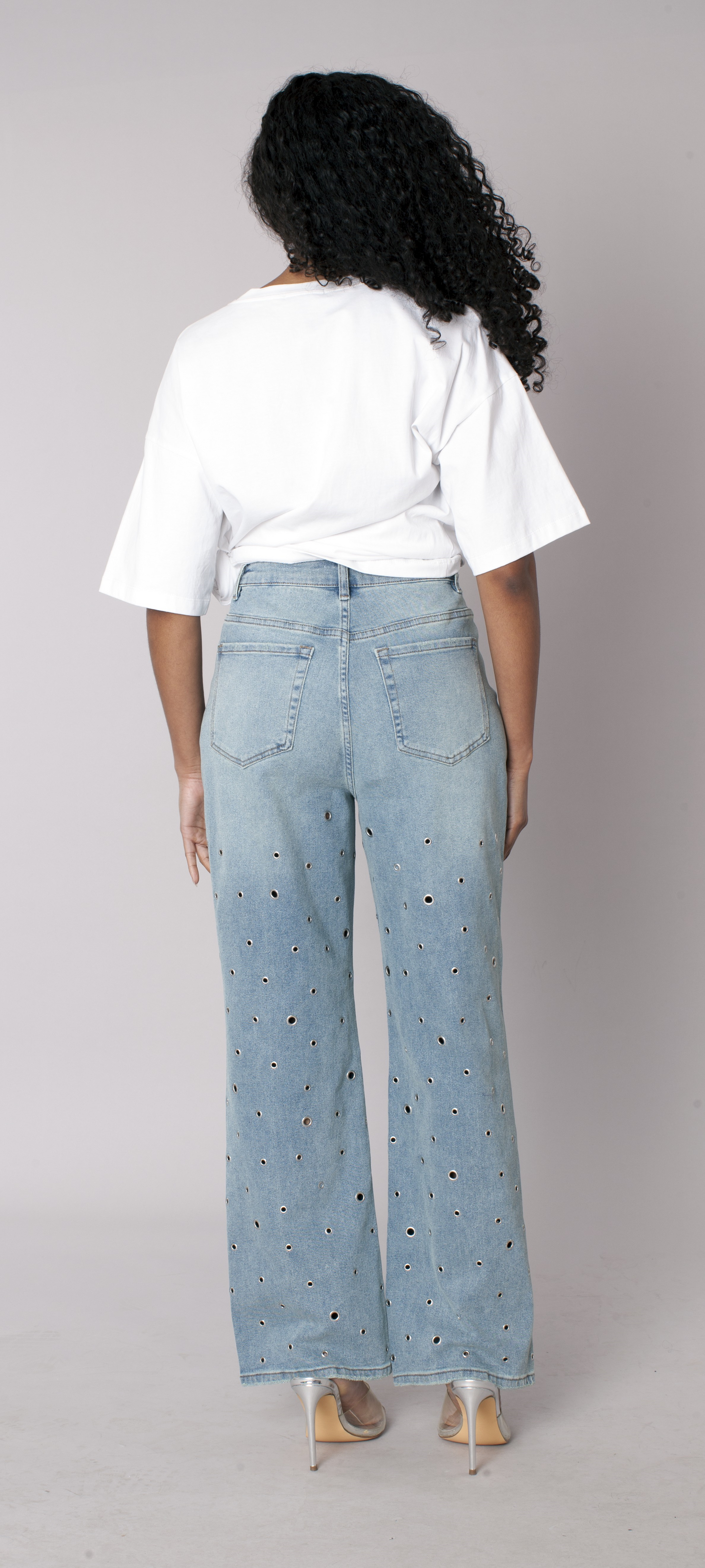 Grommet Detail Straight Leg Jeans - 82989