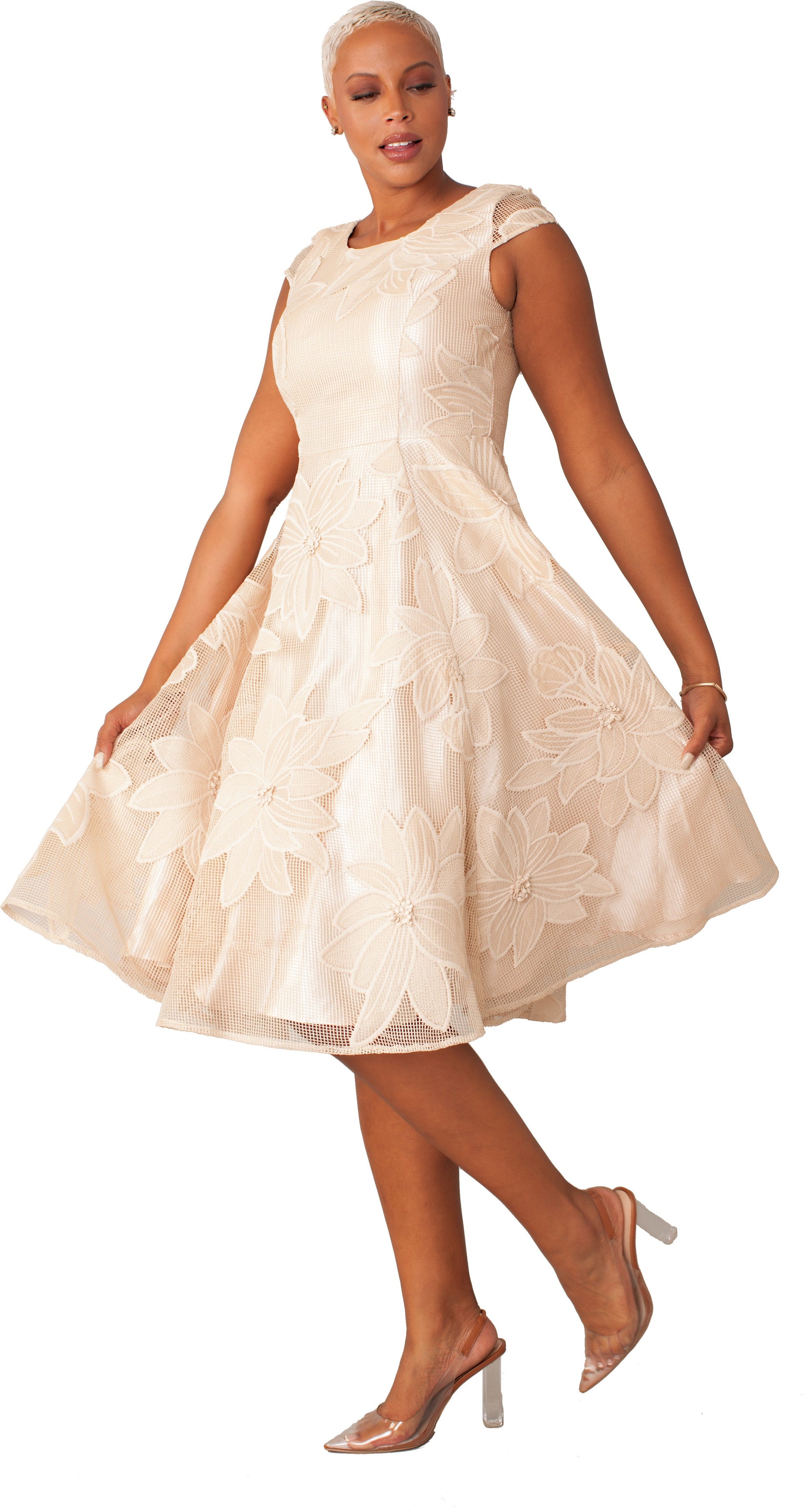 Plus Size Elegant 2-Piece Church Dress with Floral Lace and Jewel Brooch