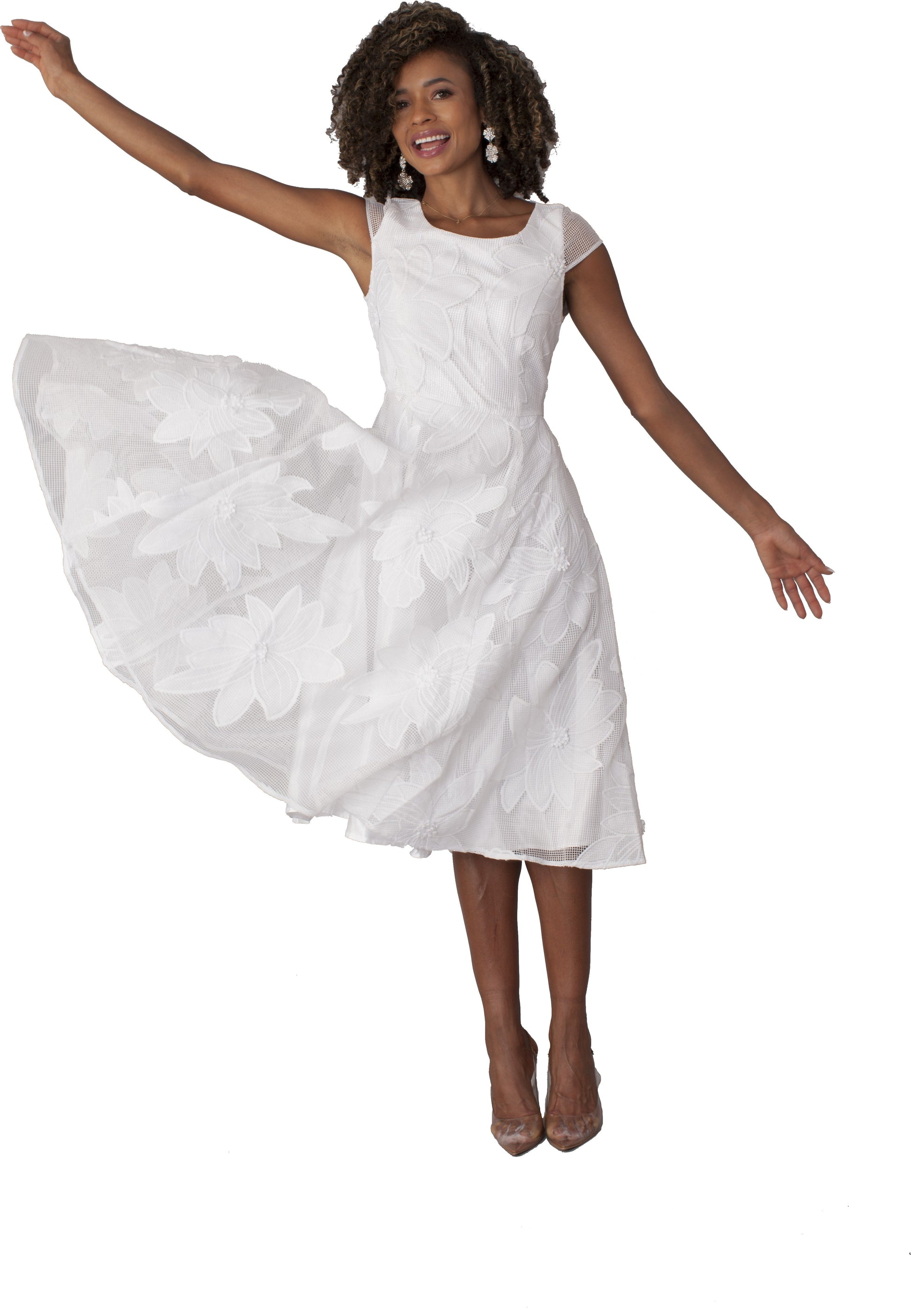 Plus Size Elegant 2-Piece Church Dress with Floral Lace and Jewel Brooch